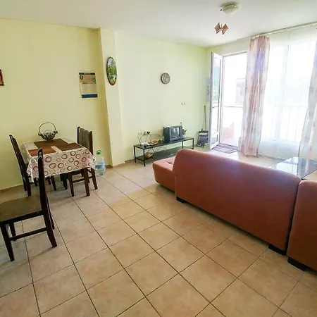 Sunny Holiday Apartman Várna